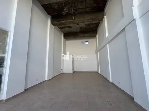 Local en Alquiler en Belen De Escobar, $ 900.000