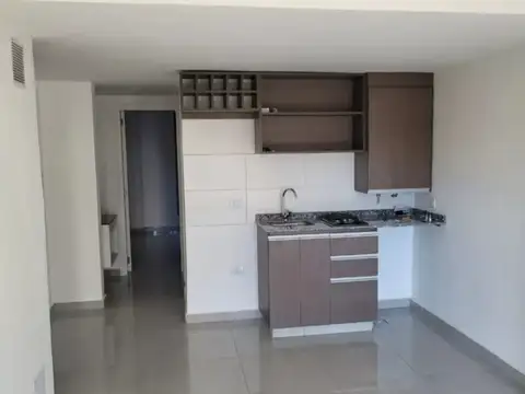 Departamento 8 ambientes con 1 baño