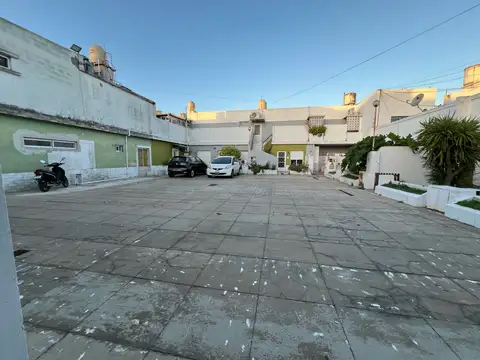 VENTA Departamento 2 Dormitorios, Centro de Los Hornos