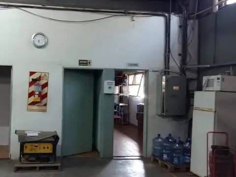 Galpon en Venta en Caseros, USD 750.000