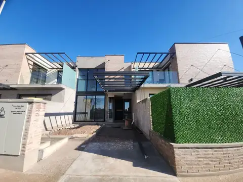 DUPLEX  (norte) BARRIO PRIVADO PINAR DEL SOL 5