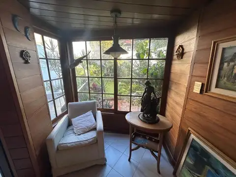 Casa en Venta con 4 cocheras