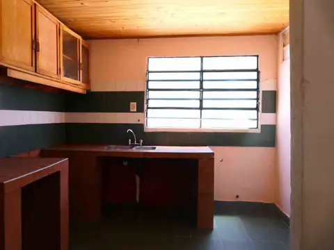 Casa Interna no PH 3 Dormitorios zona Oeste