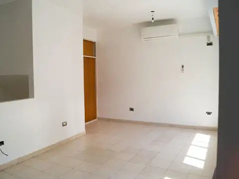 Depto Tipo Casa en Venta en Villa Luro, USD 110.000