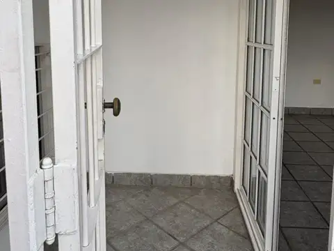 Depto Tipo Casa en Alquiler de 2 dormitorios
