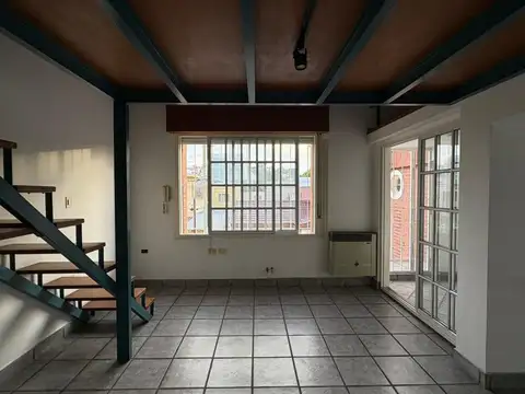 Depto Tipo Casa 3 ambientes con 1 baño