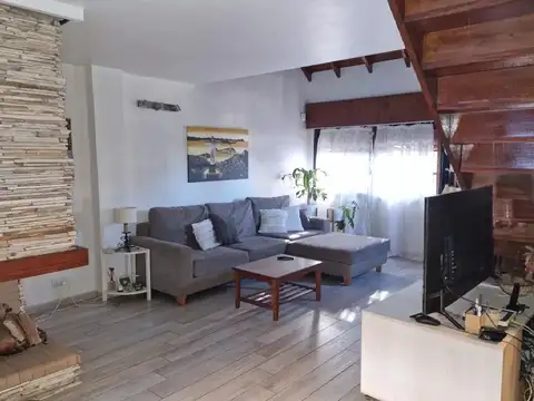 Casa 3 ambientes con 2 baños