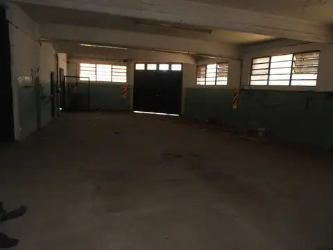 Galpon en Alquiler 23,92  mts Fondo