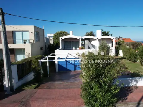 Casa en Venta en Península, USD 950.000
