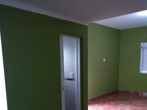 Casa en venta - 4 Dormitorios 3 Baños - Local - 257Mts2 - San Luis