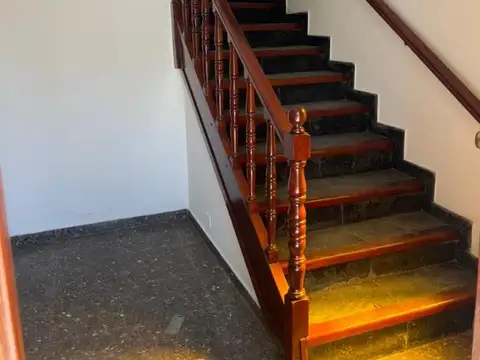 Casa en Venta en Cruce Castelar, USD 140.000