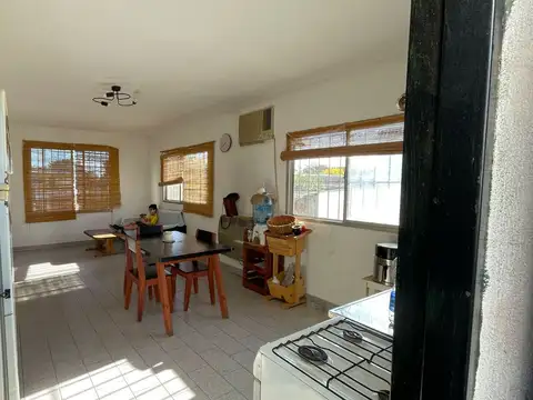 VENTA 3 CASAS EN TIGRE, IDEAL INVERSIÓN