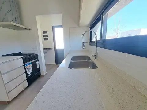 Casa en Venta en Pilar del Este - Santa Elena, USD 175.000