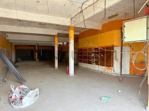 80 e/ 8 y 9 , Piso 0