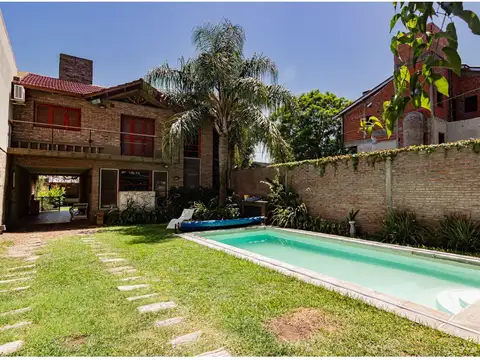 Casa en Venta en Alberdi, USD 330.000