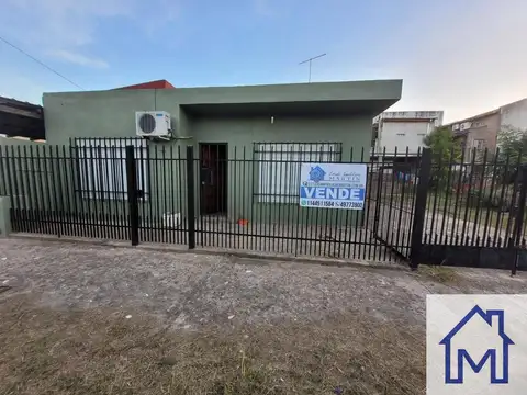 Casa en venta de 3 dormitorios c/ cochera en Bella Vista