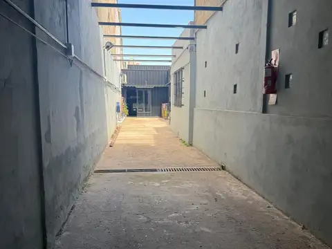 ALQUILER COMERCIAL - GALPÓN + VIVIENDA 3 AMB MONTE CASTRO