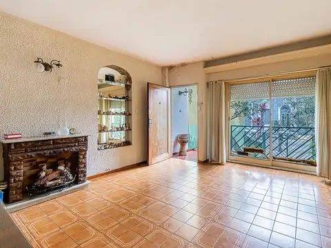 Venta de PH tipo dúplex de 4 ambientes con cochera Parque  Patricios.