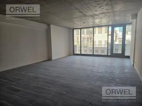 Oficina en Venta al Este