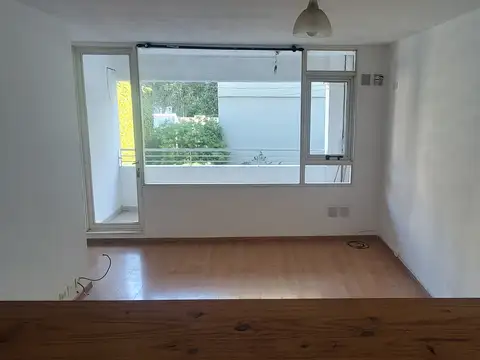 3 De Febrero 1900, Piso 2