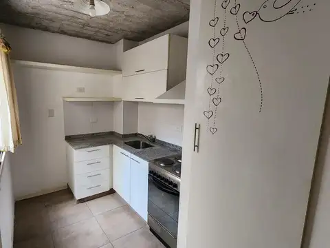 Depto Tipo Casa en Alquiler de 3 ambientes