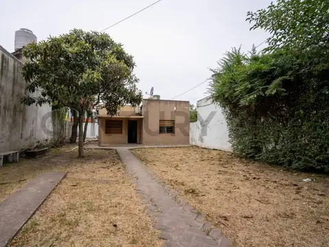 164 E/ 66 y 67 , Piso 0