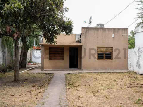 CASA EN VENTA  3 DORMITORIOS , LOS HORNOS