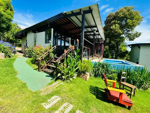 Casa en Sierra de los Padres de cuatro ambientes con escritorio