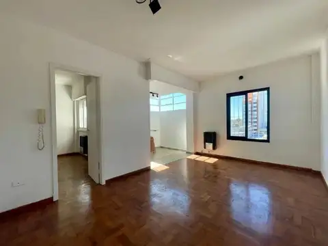 Departamento REFACCIONADO de 1 Dormitorio en VENTA, La Plata, Zona Terminal