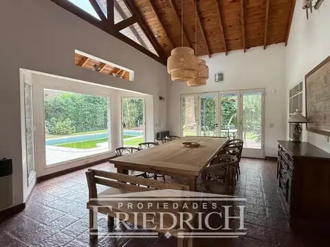 Casa en Venta en Francisco Alvarez, USD 330.000