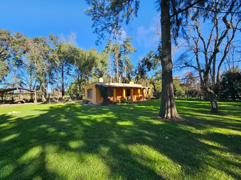 8H5H+7J Mercedes, Provincia de Buenos Aires