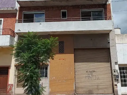 Deposito alquiler 200m2. Mixtura 2. Flores