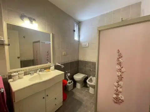 Departamento 5 ambientes con 3 baños