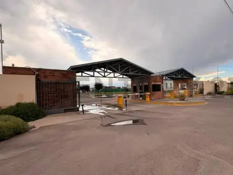 Casa en Venta en Lujan De Cuyo, USD 270.000