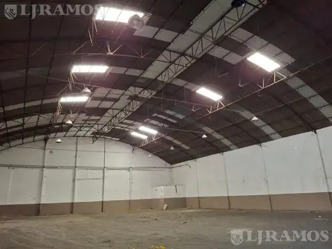 Galpon en Alquiler 45  mts Fondo