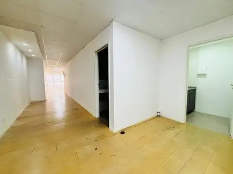 Oficina en Alquiler en Parque Patricios, $ 2.500.000