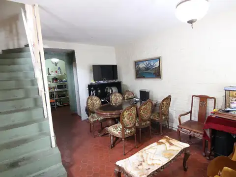 O higgins al 3100 entre Borges y Pelliza