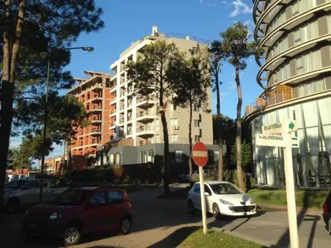 Depto 2 Amb Piso 7 c/cochera en Venta