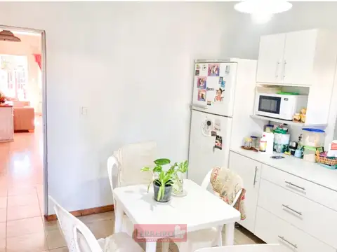Casa 3 ambientes con 1 baño