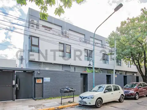 Venta de Excelente Dúplex 4 ambientes con Patio, Amenities y Estilo