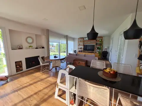 Casa en Venta en Horizontes al Sur, USD 249.900