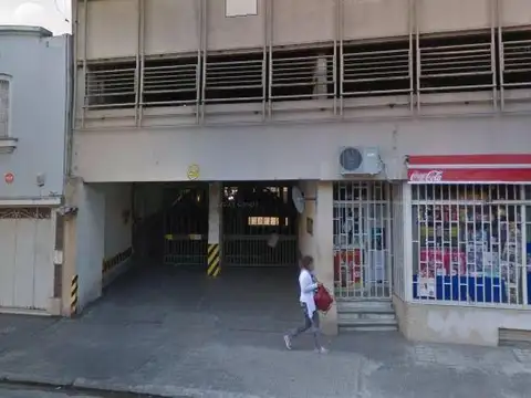 Cochera en venta - 15Mts2 - Rosario