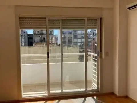 AV.CORRIENTES 3545 , Piso 4