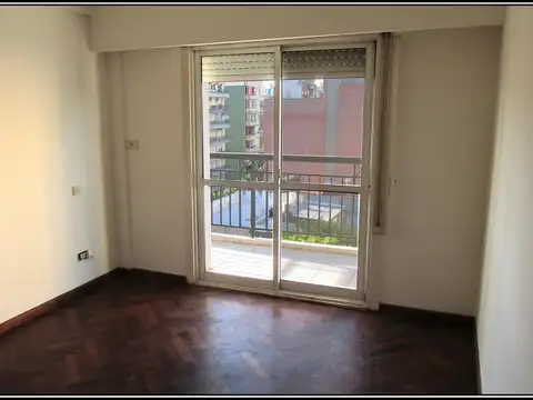 Pellegrini 300, Piso 06