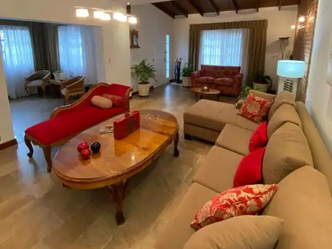 Casa en Venta de 4 dormitorios