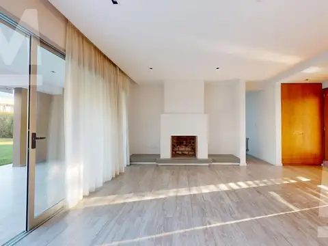 Casa en Alquiler de 3 dormitorios