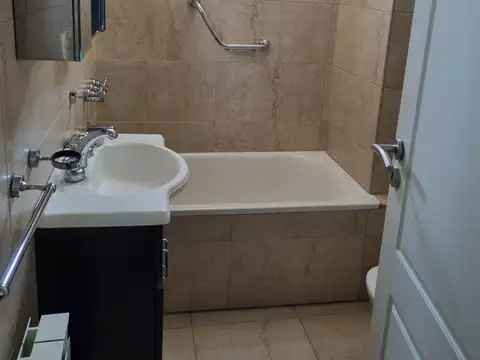 Departamento en Alquiler con 1 cocheras