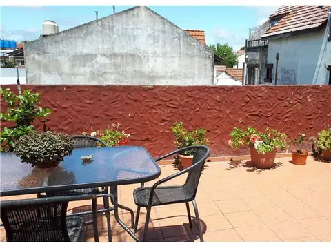 Casa en Venta con 10 cocheras