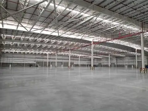 Deposito a estrenar de 12.000 m2 alt 12 mts  +600 m2 oficinas  14 autos parking 600m2 de oficinas