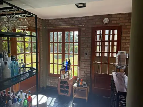 Casa 4 ambientes con 5 baños